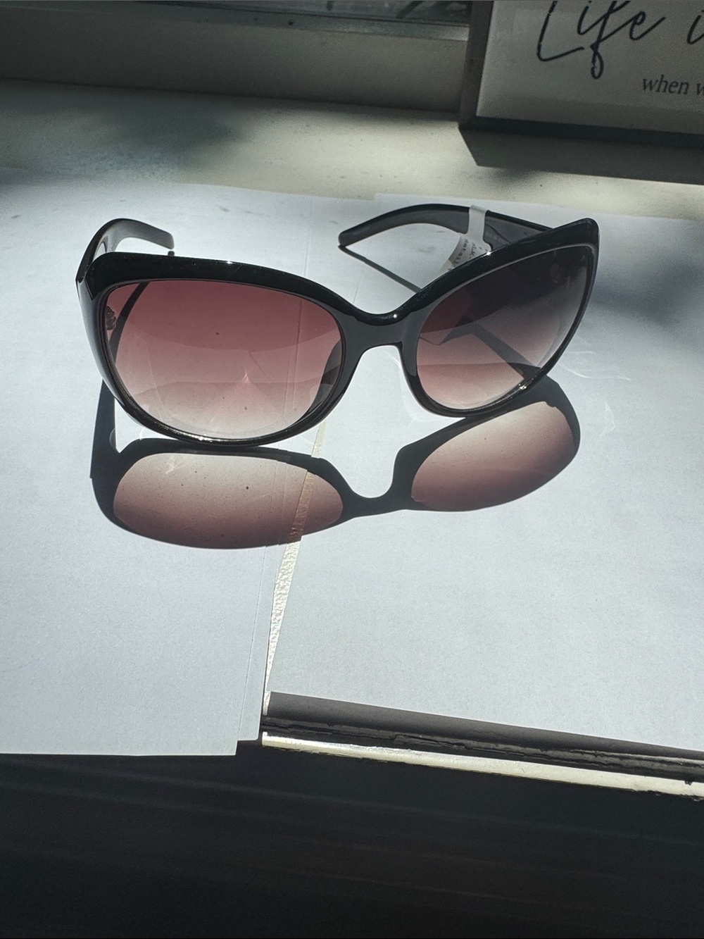 Women's Black Cat-Eye Sunglasses with Gradient Pink Lenses